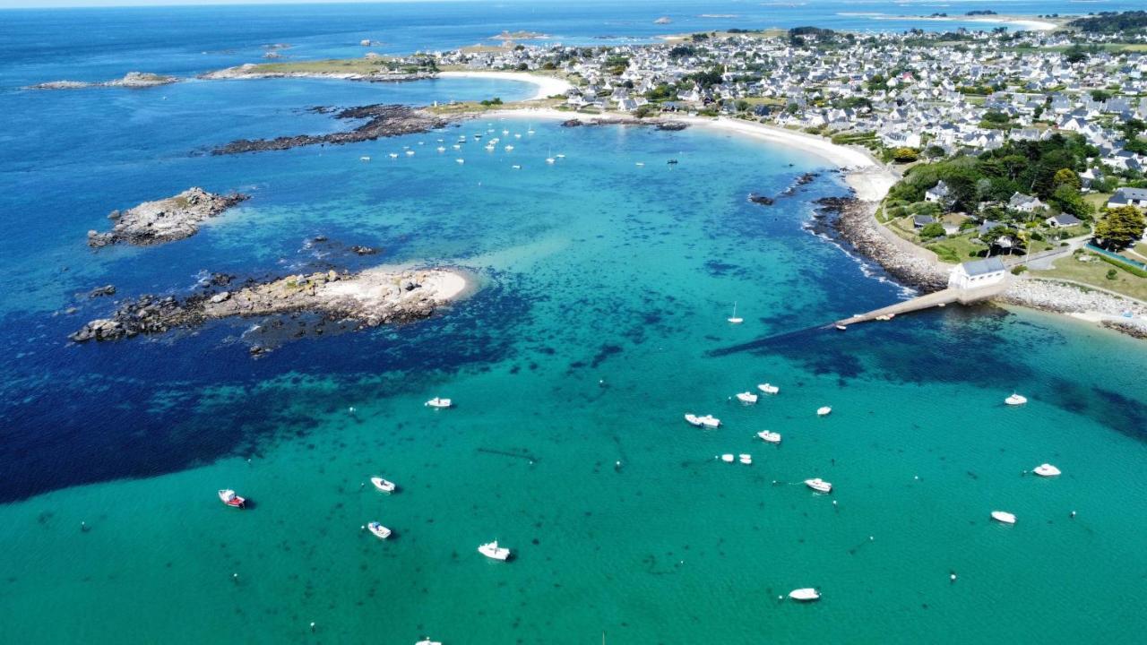 Maison Yukti - Magnifique Maison De Charme Proche Plage Lampaul-Ploudalmézeau エクステリア 写真