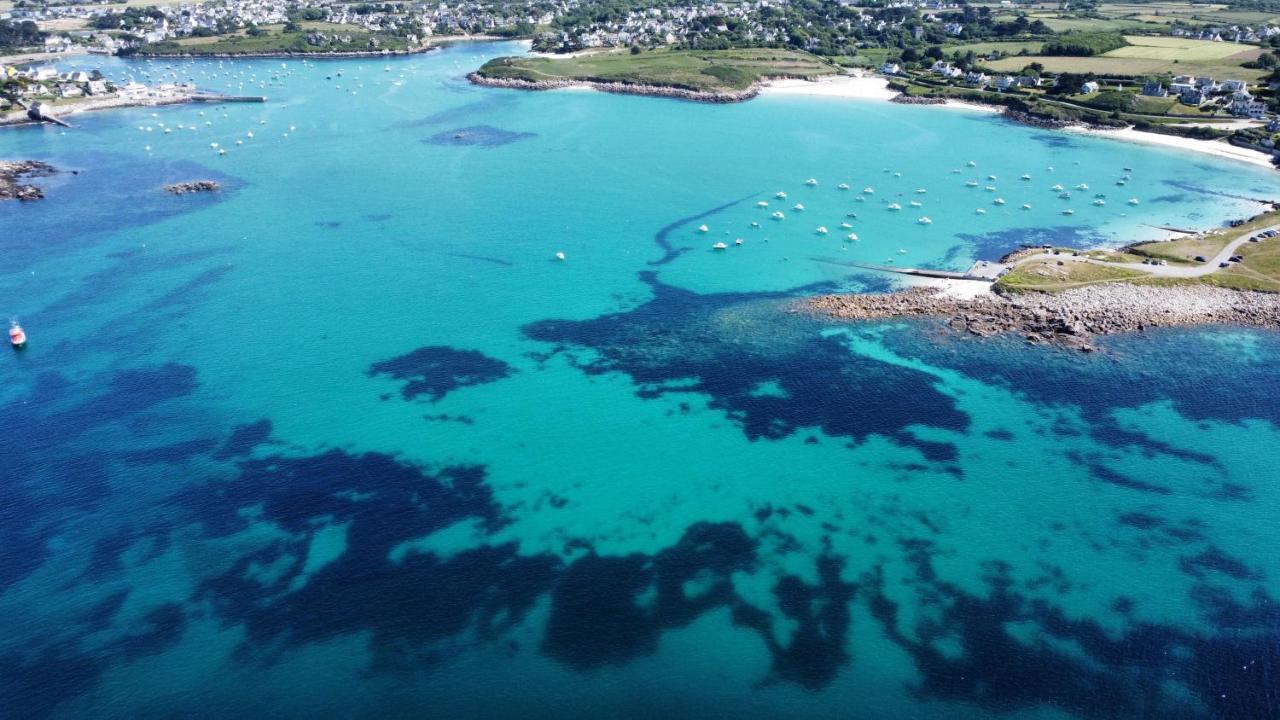 Maison Yukti - Magnifique Maison De Charme Proche Plage Lampaul-Ploudalmézeau エクステリア 写真